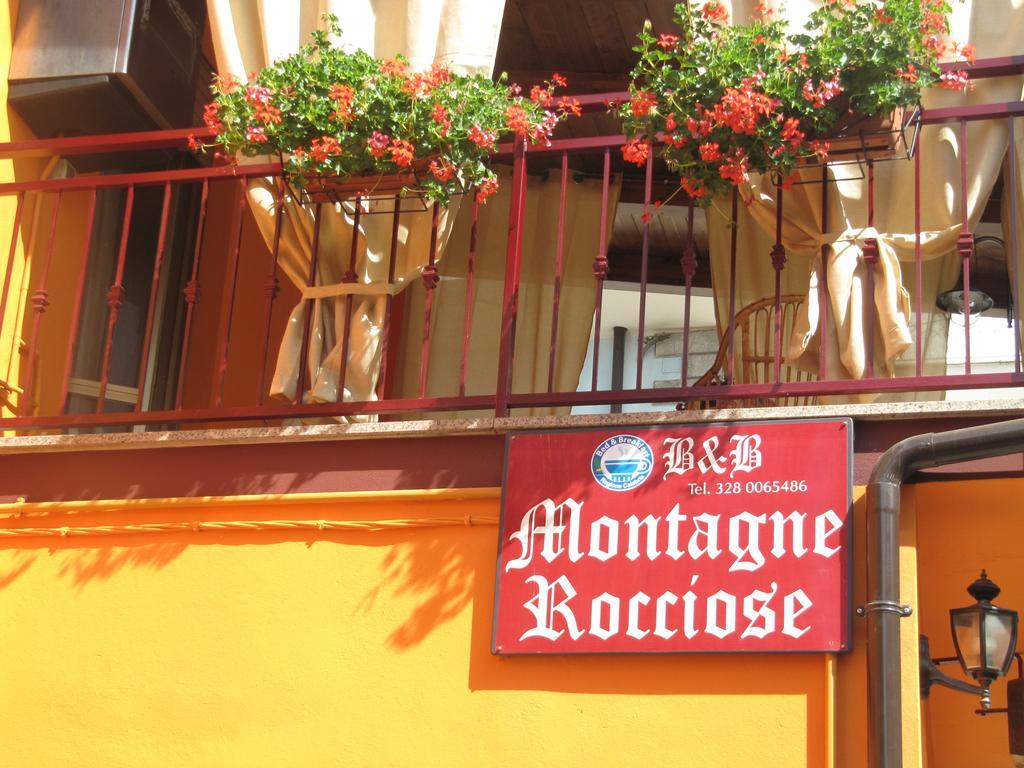 Montagne Rocciose Panzió Frascineto Kültér fotó